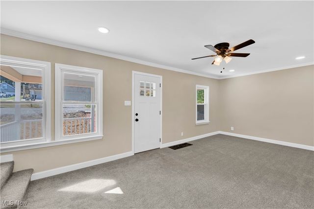 1575 Faye Road, Akron, OH 44306