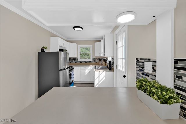 1575 Faye Road, Akron, OH 44306