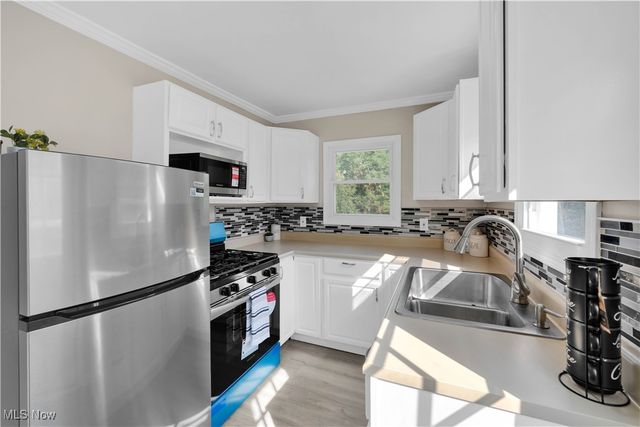 1575 Faye Road, Akron, OH 44306