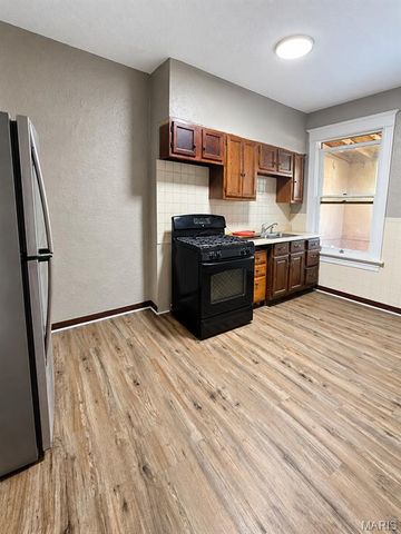 5041 Terry Avenue, St Louis, MO 63115