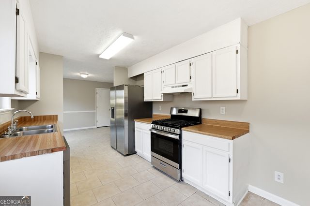 3265 Trotters Walk Circle, Snellville, GA 30078