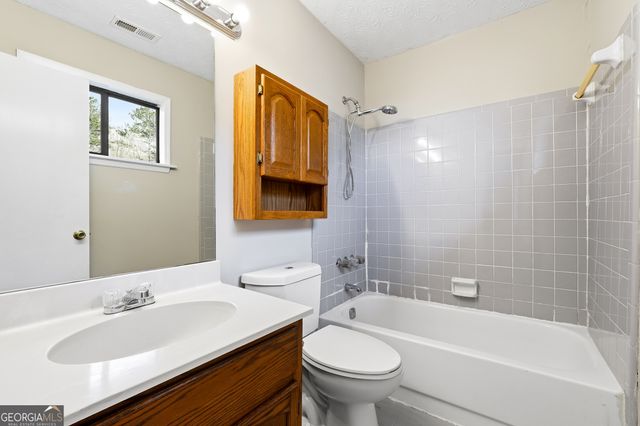 3265 Trotters Walk Circle, Snellville, GA 30078