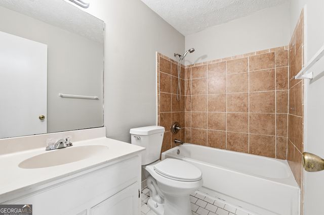 3265 Trotters Walk Circle, Snellville, GA 30078