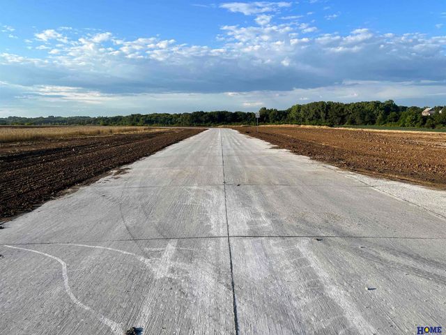 Lot 4 Block 4 W Hall Drive, Lincoln, NE 68532
