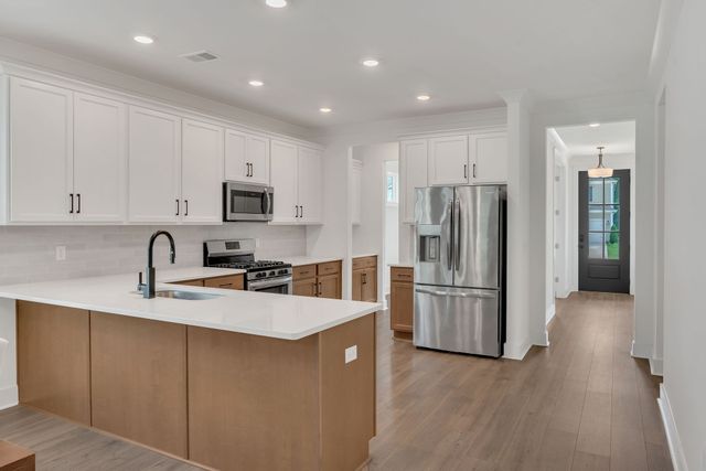 261 Cornice Dr, La Vergne, TN 37086