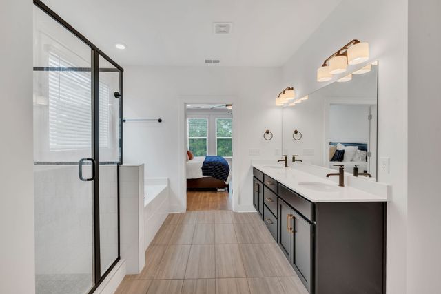 261 Cornice Dr, La Vergne, TN 37086