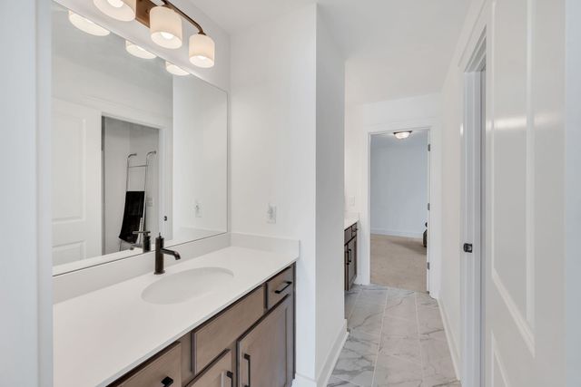 261 Cornice Dr, La Vergne, TN 37086