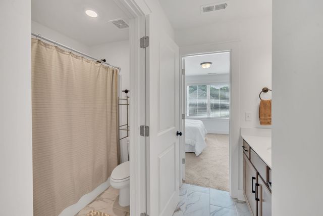 261 Cornice Dr, La Vergne, TN 37086