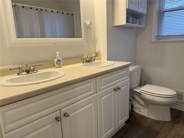 68 Stanford Road, Rochester, NY 14620