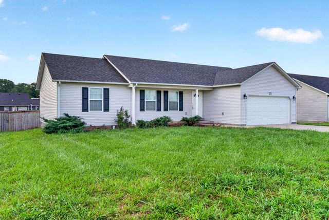 521 Labrador Dr, Bowling Green, KY 42101