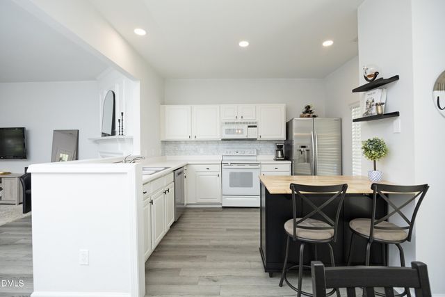 4224 Vienna Crest Drive, Raleigh, NC 27613