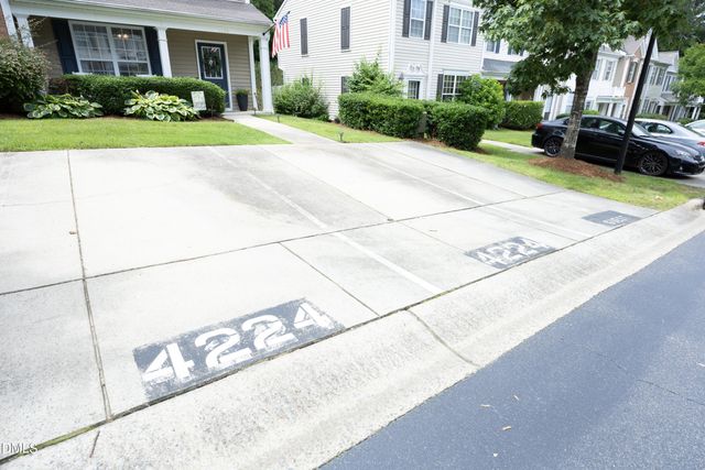 4224 Vienna Crest Drive, Raleigh, NC 27613