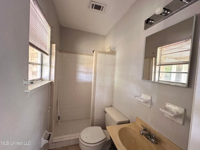 601 Spanish Acres Drive, Bay Saint Louis, MS 39520