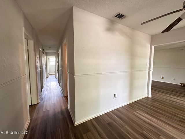 601 Spanish Acres Drive, Bay Saint Louis, MS 39520
