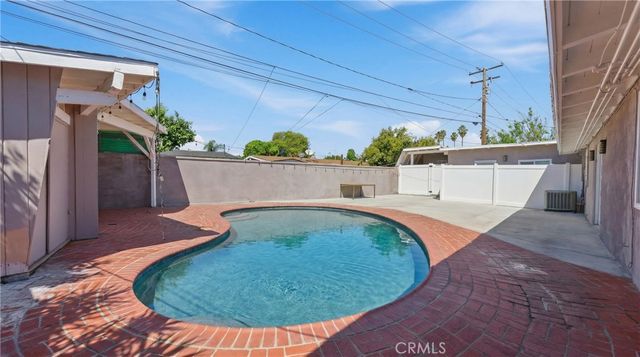 8531 Vicki Dr, Whittier, CA 90606