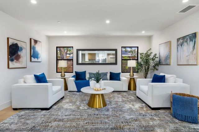 544 Pepper Street, Pasadena, CA 91103