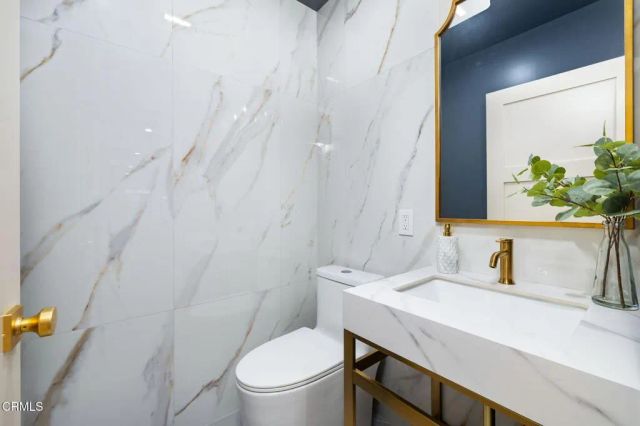 544 Pepper Street, Pasadena, CA 91103