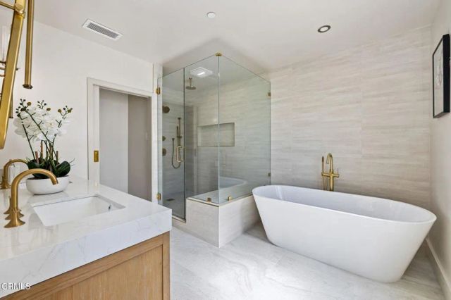 544 Pepper Street, Pasadena, CA 91103