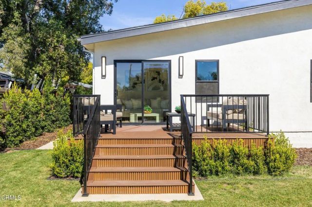 544 Pepper Street, Pasadena, CA 91103