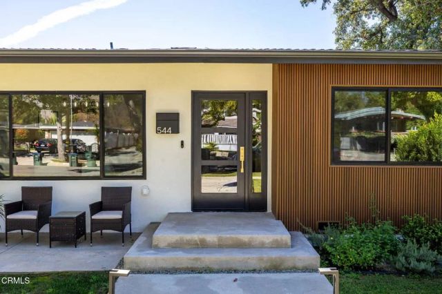 544 Pepper Street, Pasadena, CA 91103