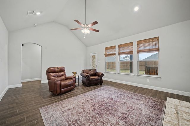 433 Forestridge Drive, Fate, TX 75087