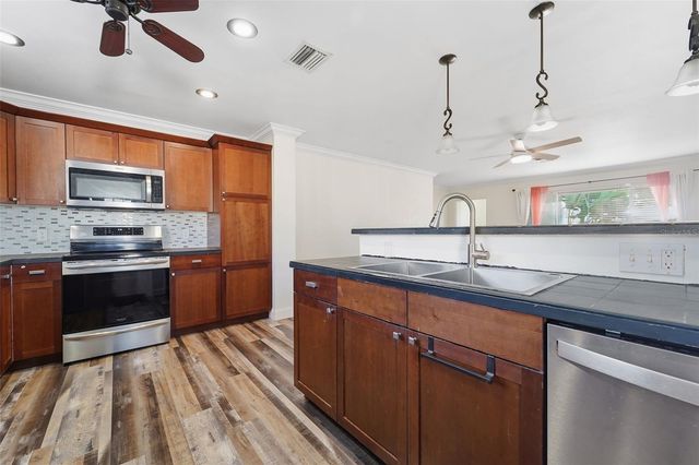 11017 64TH TERRACE, Seminole, FL 33772