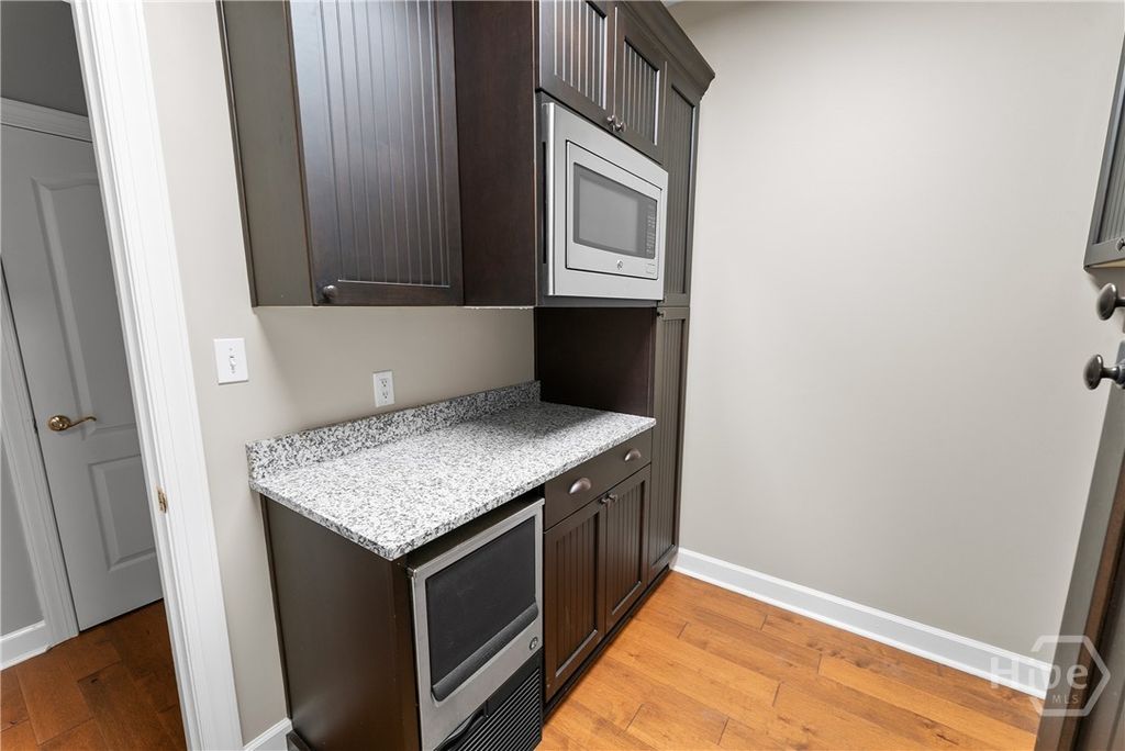 Image 19 of property listing at 2 Pine Lakes Point, Savannah, GA 31405