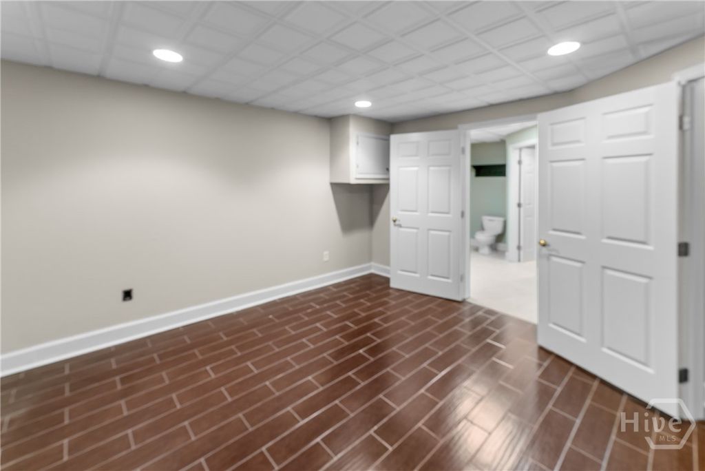 Image 37 of property listing at 2 Pine Lakes Point, Savannah, GA 31405