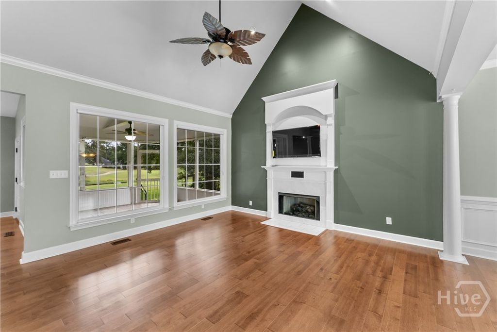 Image 8 of property listing at 2 Pine Lakes Point, Savannah, GA 31405