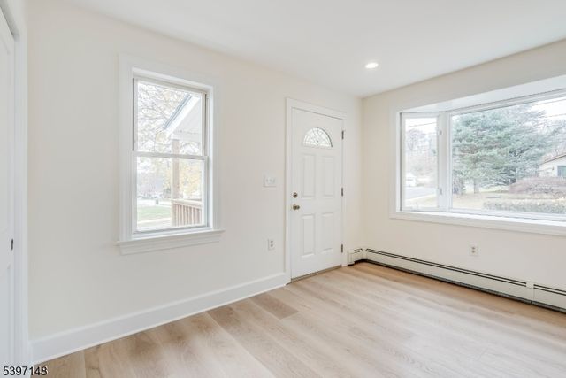 63 Merriam Ave, Newton Town, NJ 07860