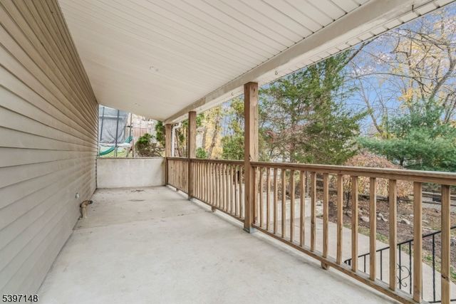 63 Merriam Ave, Newton Town, NJ 07860