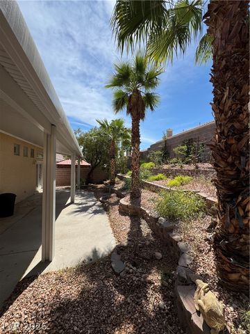 3725 Climbing Rose Street, Las Vegas, NV 89147
