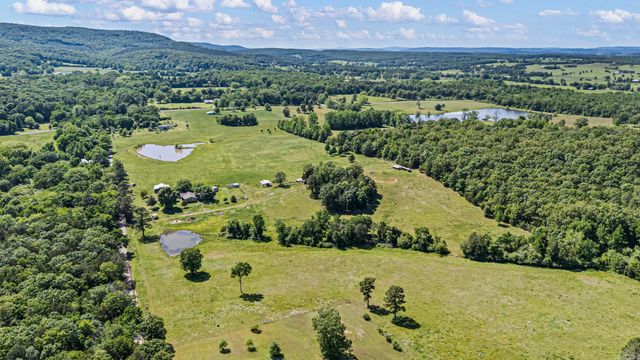 148 Shady Lane, Russellville, AR 72802