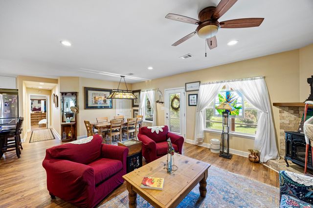 148 Shady Lane, Russellville, AR 72802
