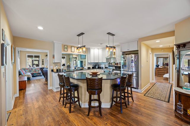 148 Shady Lane, Russellville, AR 72802