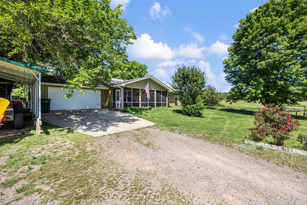 148 Shady Lane, Russellville, AR 72802