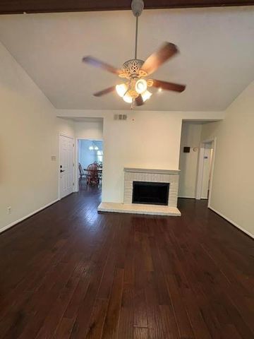 11711 Memorial Drive 280, Houston, TX 77024