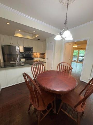 11711 Memorial Drive 280, Houston, TX 77024