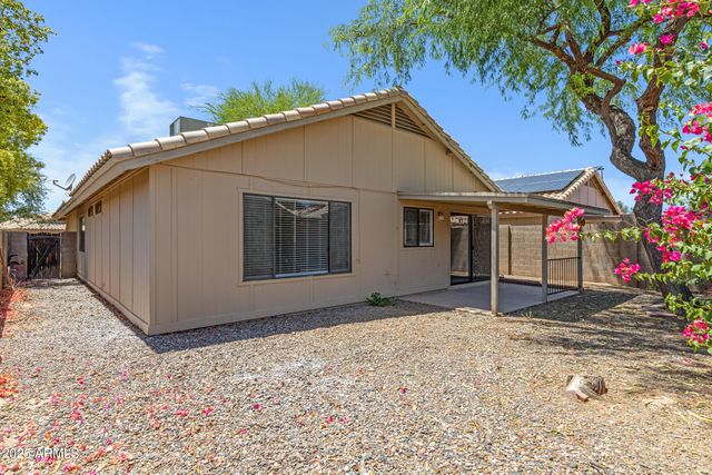 85 S Cypress Court, Chandler, AZ 85226