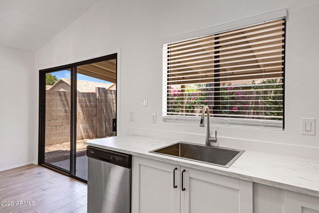 85 S Cypress Court, Chandler, AZ 85226