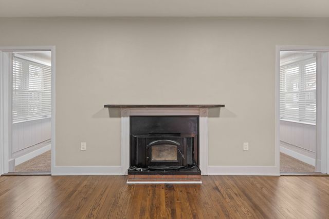 412 W 9th Street, Sterling, IL 61081