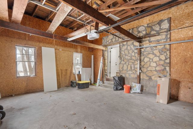 412 W 9th Street, Sterling, IL 61081