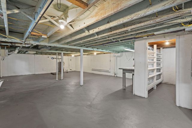 412 W 9th Street, Sterling, IL 61081