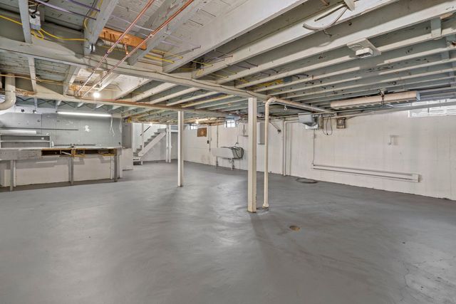 412 W 9th Street, Sterling, IL 61081