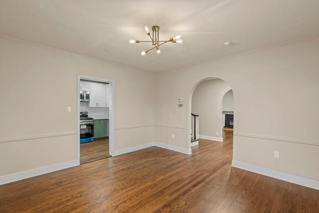 412 W 9th Street, Sterling, IL 61081