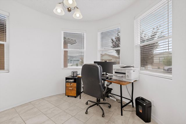 481 Rio Chama Circle SW, Los Lunas, NM 87031