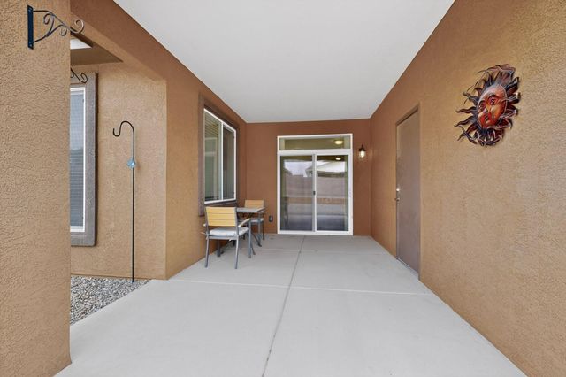481 Rio Chama Circle SW, Los Lunas, NM 87031