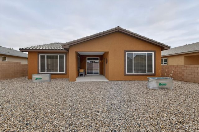 481 Rio Chama Circle SW, Los Lunas, NM 87031