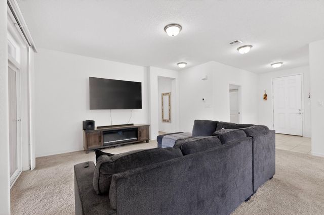 481 Rio Chama Circle SW, Los Lunas, NM 87031