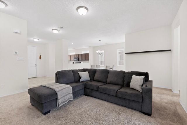 481 Rio Chama Circle SW, Los Lunas, NM 87031